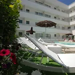 Color Mokambo Shore Family Hotel