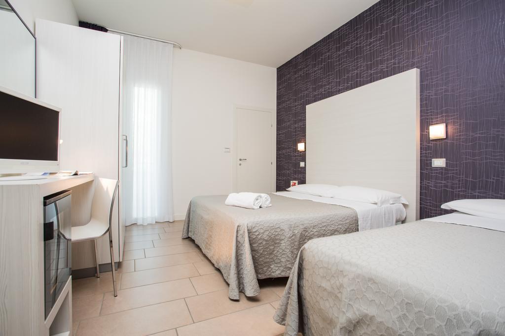 Hotel Color Mokambo Shore Family Cesenatico